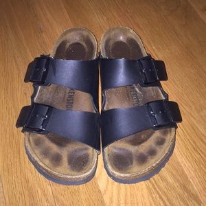 Black “Arizona Birko-Flor” Birkenstock shoes